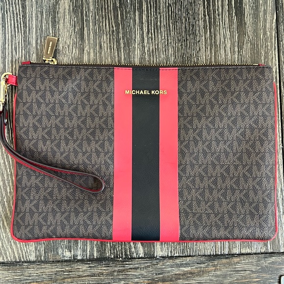 MICHAEL MICHAEL KORS
Large Logo Stripe Zip Pouch - Picture 4 of 8